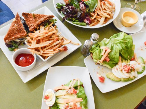 9 Quick and Easy Lunch Ideas for Your Next Beach Trip