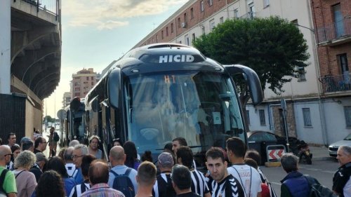 "Dentro de los autobuses se encontraban familias con niños": El Castellón condena las agresiones a sus aficionados en Cornellà