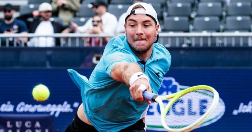 Gegner gibt auf: Struff gelingt erlösender Sieg in Runde eins