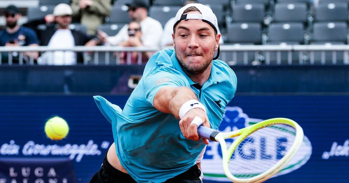 Gegner gibt auf: Struff gelingt erlösender Sieg in Runde eins