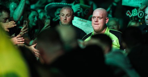 Darts: Michael van Gerwen meldet sich nach Fiasko