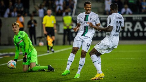 Zwei Elfmeter, ein Tor: Alassane Plea schießt Gladbach zum Sieg und vergrößert Hertha-Sorgen