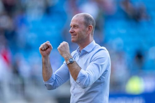 Bier vom FC Bayern? Thorup scherzt vor möglicher Entscheidung