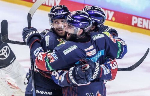 Eishockey: Eisbären Berlin gewinnen erstes DEL-Finale gegen Köln