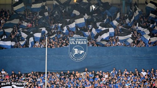 Für Relegations-Hinspiel: Bielefeld-Profis übernehmen Eintrittskosten der Arminia-Fans