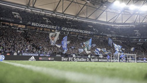 Medizinischer Notfall bei Schalke-Spiel gegen B04 – Geste von beiden Fan-Lagern