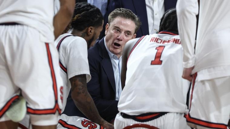 St. John’s Head Basketball Coach Rick Pitino Sends Hot And Cold Message ...