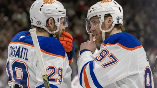 Oilers make scary Connor McDavid-Leon Draisaitl decision in middle of NHL playoffs
