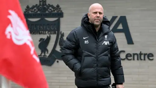 Liverpool 'first in the queue' for £60m Bundesliga star in Arne Slot squad update