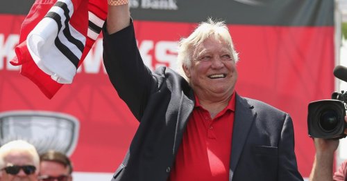 Bobby Hull dies at 84: Hockey world reacts to passing of NHL, Blackhawks legend 'The Golden Jet'