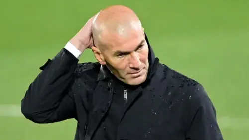 Former star reveals 'the only thing stopping' Zinedine Zidane from taking Man Utd job
