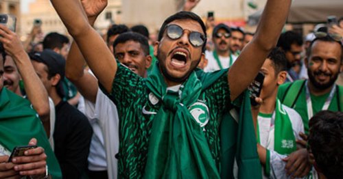Футбольный бум в Саудовской Аравии: дают гигантские зарплаты звездам, чтобы лига вошла в топ-10 в мире