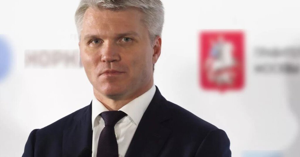 Политика и Спорт