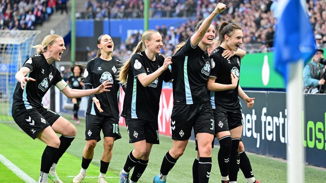 DFB-Pokal der Frauen: Werder im Pokalfinale - Bitteres Aus für HSV-Frauen vor Rekordkulisse
