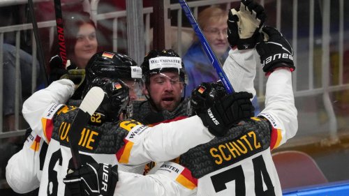 Eishockey WM Überraschung: Deutschland gewinnt gegen Schweiz