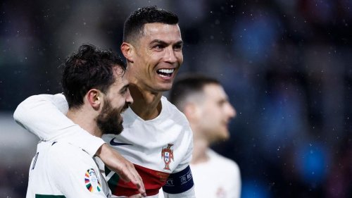 EM-Quali: Dänemark patzt gegen Kasachstan - Ronaldo-Doppelpack für Portugal