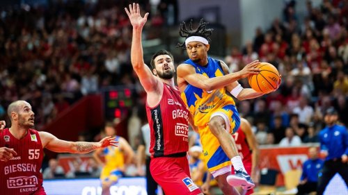 ProA-Playoffs: Sieg in Gießen - Science City Jena ist zurück in der Basketball-Bundesliga