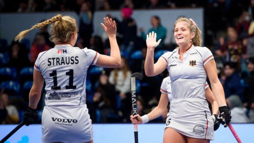 Sieg gegen die Türkei: Hockey-Frauen starten mit Kantersieg in Hallen-EM
