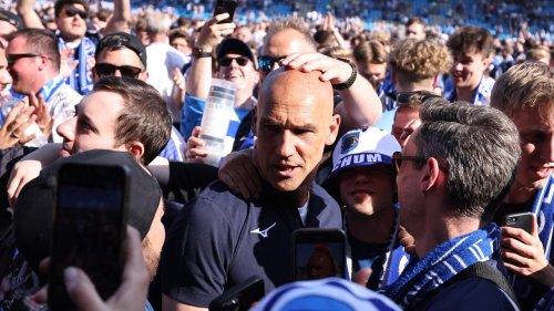 Rettung im letzten Spiel: Bochum-Coach Letsch: "Es musste genau so kommen"