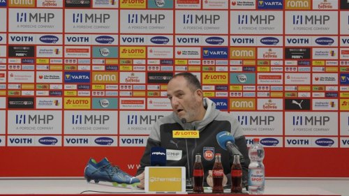 Heidenheims Trainer Frank Schmidt spricht über die Erwartungen im Abstiegskampf