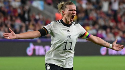 Frauenfußball: Stürmerin Popp: EM-Prämie angelegt und Camping als Belohnung