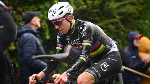 Tadej Pogacar stürmt zum Sieg bei Flèche Wallonne