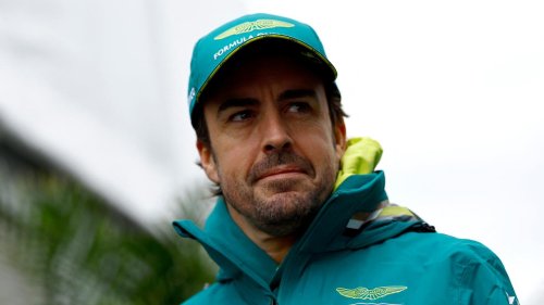 Formel-1-Altmeister verlängert Vertrag: Alonso will noch bis 2026 bei Aston Martin fahren