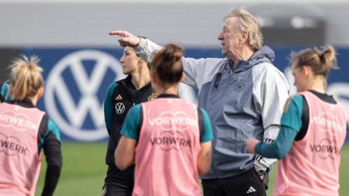 Frauen-Bundestrainer Hrubesch setzt in der Nations League auf Schüller und Popp