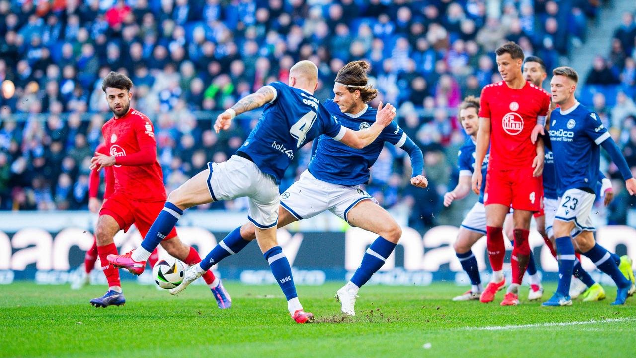 3. Liga: Rot-Weiss Essen schießt sich in Bielefeld aus der Abstiegszone