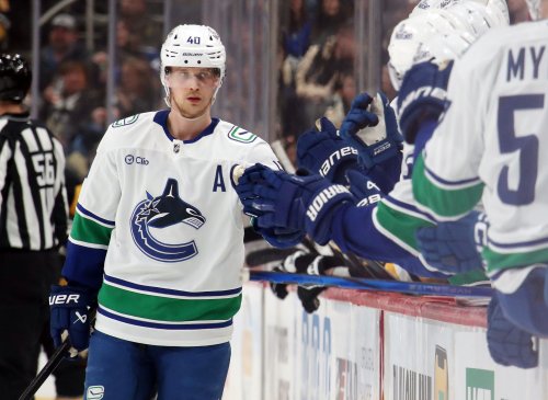 $92,800,000 Elias Pettersson makes his feelings known after Canucks fall short of a comeback in 5-4 loss to Penguins