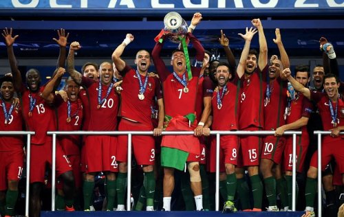 Top 5 Footballers Who Have Won The Most Number Of Major Trophies top-5-footballers-who-have-won-the-most-number-of-major-trophies