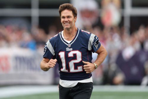 NFL insider questions Tom Brady's commitment to $375,000,000 FOX broadcasting deal as rumors of NFL return take centerstage