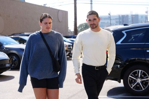 Ilona Maher's DWTS partner Alan Bersten makes his feelings known as Olympian tries dance moves in heels
