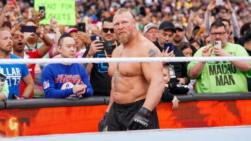 4 Superstars who are surprisingly still employed by WWE