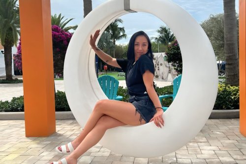Buffalo Bills owner's daughter Kelly sends 2-word message to Bad Bunny on rapper's latest album