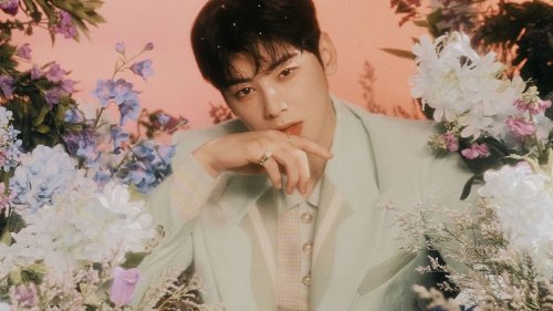 Cha Eun-woo's fandom stages protest with truck & wreath demonstration at Fantagio, calls for legal measures against malicious rumors