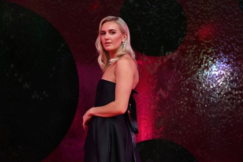 Ariarne Titmus shares March highlights ft. Australian Grand Prix launch ball party & moments with boyfriend Mack