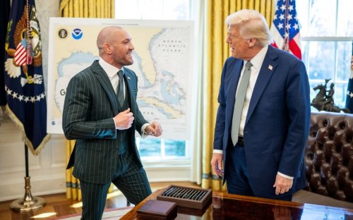 Ex-US Navy and alt-right activist Jack Posobiec gives an eye-opening reaction to Conor McGregor's White House visit: "He didn't need to do this"