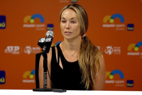 "Where was she when everybody kept asking Roger Federer if he was retiring" - Fans debate as Danielle Collins points at misogyny over repeated retirement questions