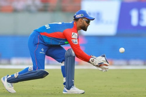 "Who plays with 4 keepers?" - Aakash Chopra questions Delhi Capitals' strategy heading into IPL 2024 clash vs Rajasthan Royals