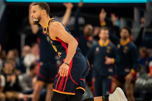 "OVO Steph at it again": Fans erupt as Steph Curry hops on Drake's viral Spiderman-Superman TikTok trend
