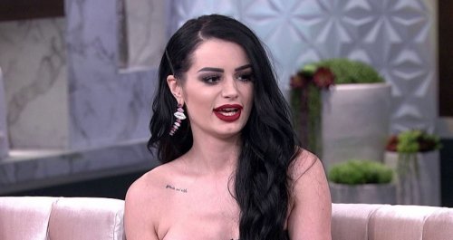 "F**king clown shoe" - Paige takes a shot at current WWE star; calls her "Paige 2.0"