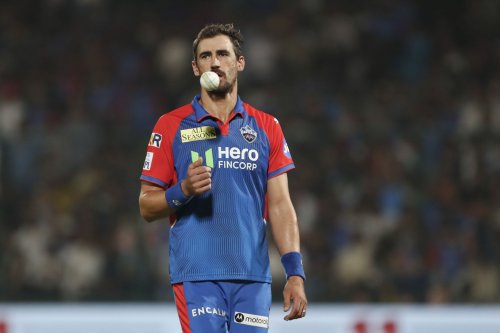 Mitchell Starc asks fan to “go away” after he hounds Delhi Capitals star at airport ahead of IPL 2025 restart [Watch]