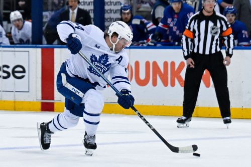 "It's not working, it's over": NHL analysts speculate $60,000,000 Toronto Maple Leafs D-man's "devastating" trade if slump continues
