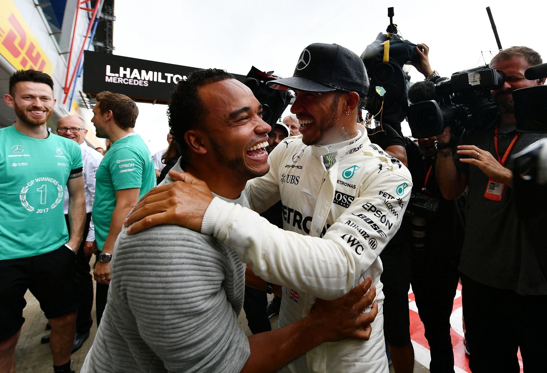 “It can be a little bit annoying”: Lewis Hamilton’s ‘number 1 fan’ speaks about being related to the Mercedes driver
