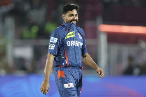 Avesh Khan’s mom cries as Nicholas Pooran consoles in Hindi after RR vs LSG IPL 2025 match [Watch]