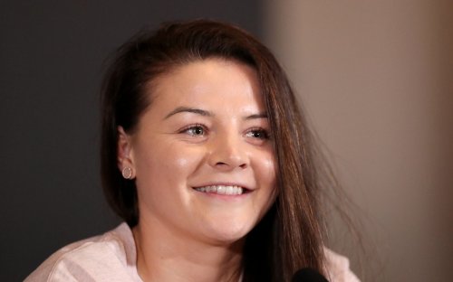 Who is Sandy Ryan's trainer? Everything about the Englishwoman's coach, who previously trained her rival Mikaela Mayer