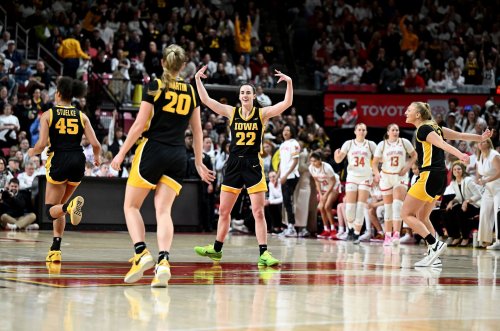 Haley Cavinder, Cameron Brink, and others react to Caitlin Clark's 2024 WNBA announcement: "Best to ever do it"