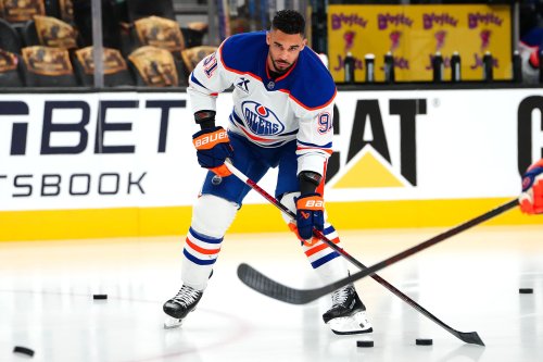Days after his Rolls-Royce entry, Evander Kane hints at surprising Oilers fans with more extravagant entrances