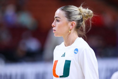 TikTok star Hanna Cavinder reveals which Dolphins superstar slid into her DMs